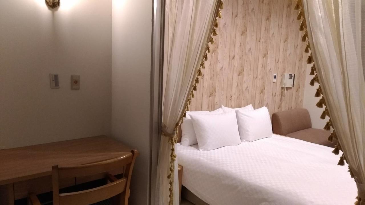 85 Eagle Hotel Гаосюн Экстерьер фото