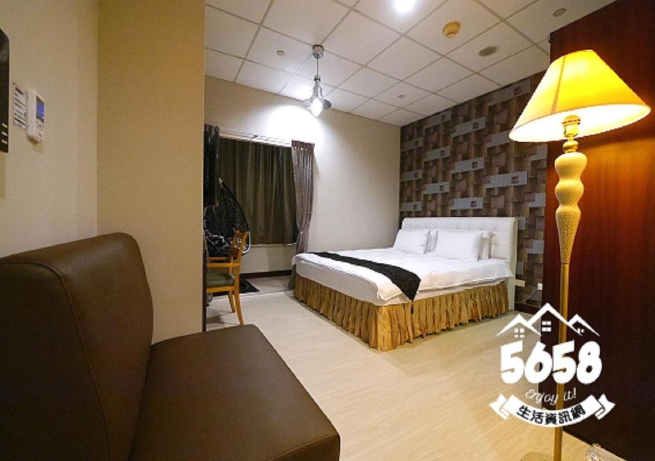 85 Eagle Hotel Гаосюн Экстерьер фото